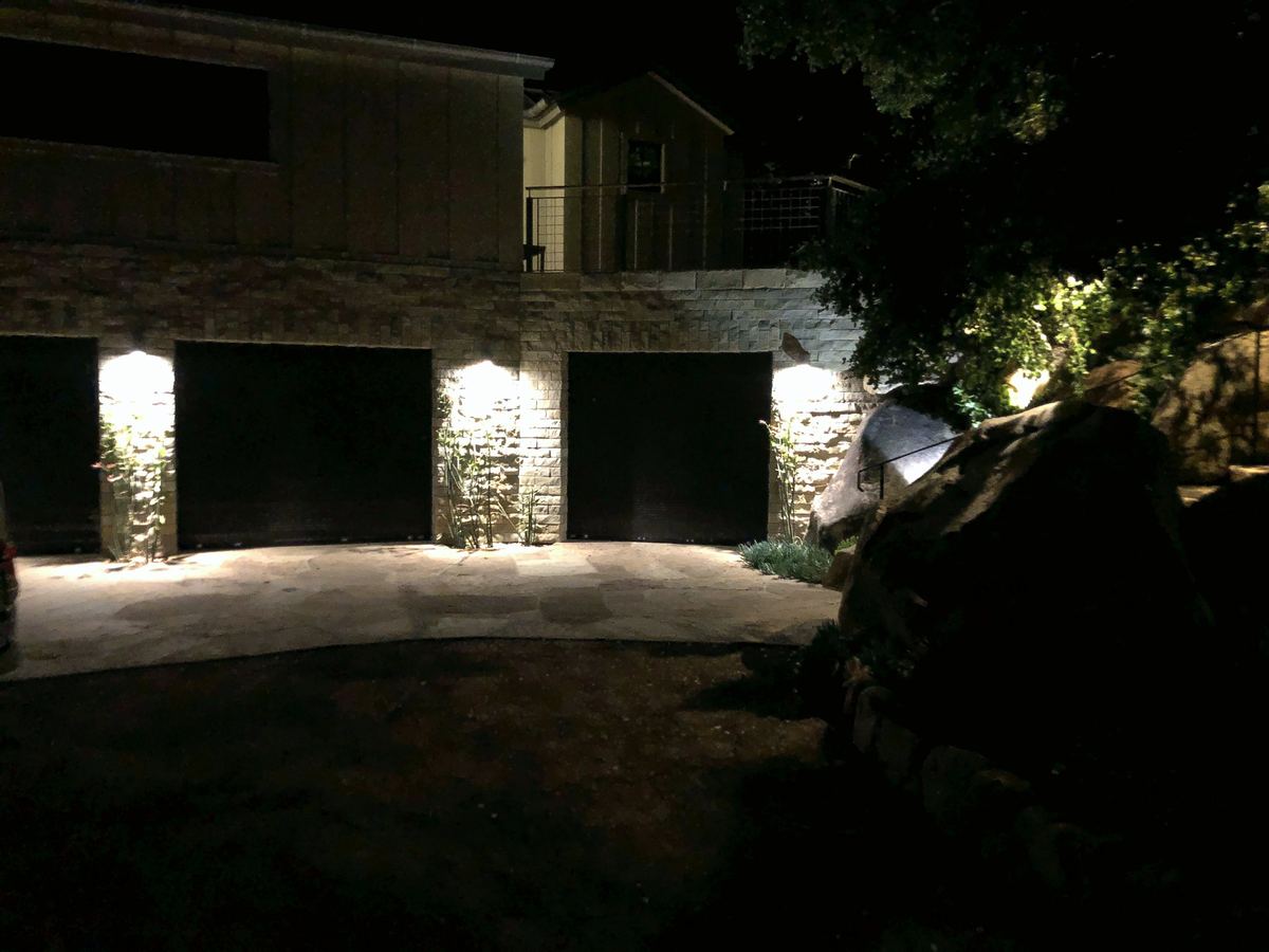 Garage entry bays wall lights